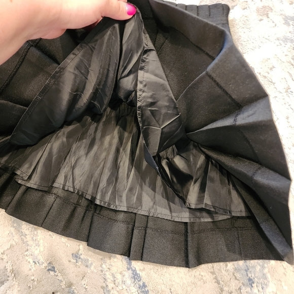 Zac Posen × Target Black Pleated Mini Skirt Paperbag waist size 3. - Picture 9 of 16